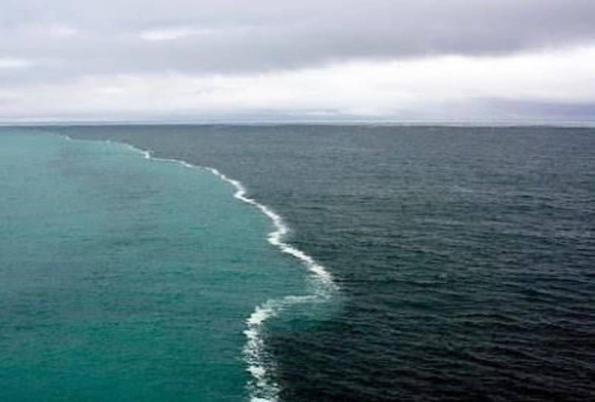 two oceans meet but do not mix in hindi