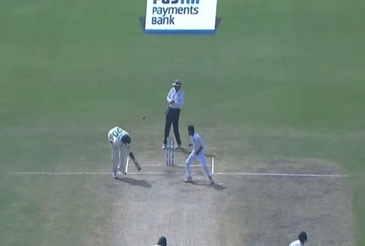 VIDEO: Indian spinner Shahbaz Nadeem caught and bowled Lungi Ngidi in bizarre manner