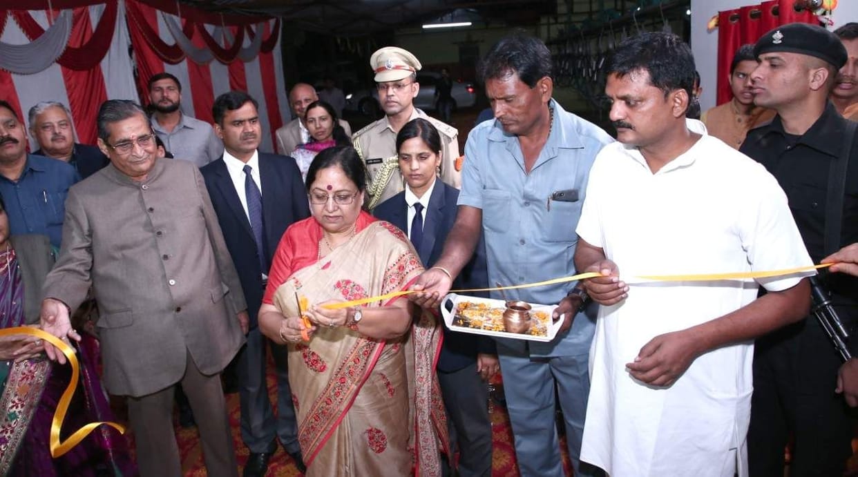 Students cut off the folk culture in IPS annual festival