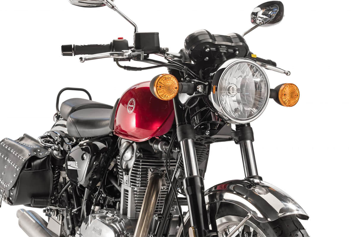 Comparison between Jawa Perak and Benelli Imperiale 400 know price and Specification