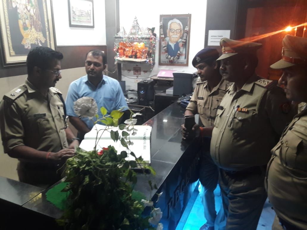 SP searches for suspects in hotels