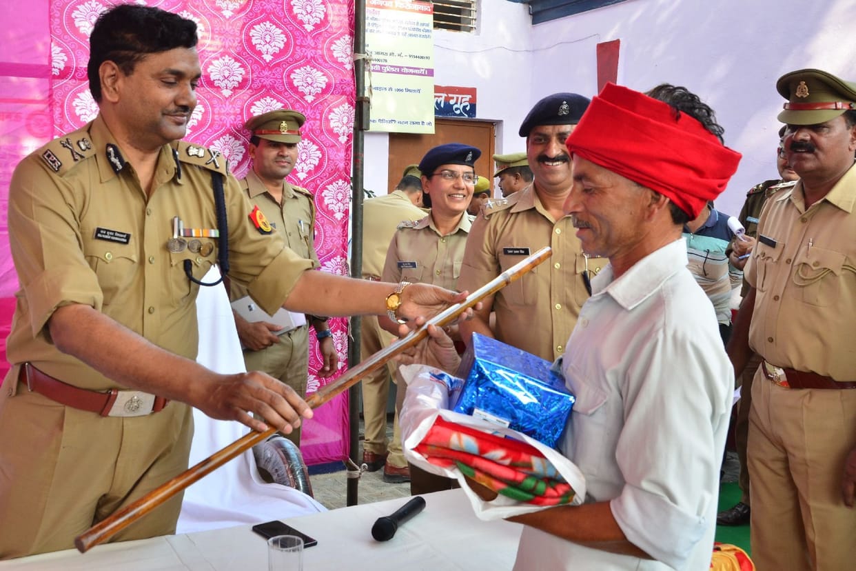 dgp, police, firozabad