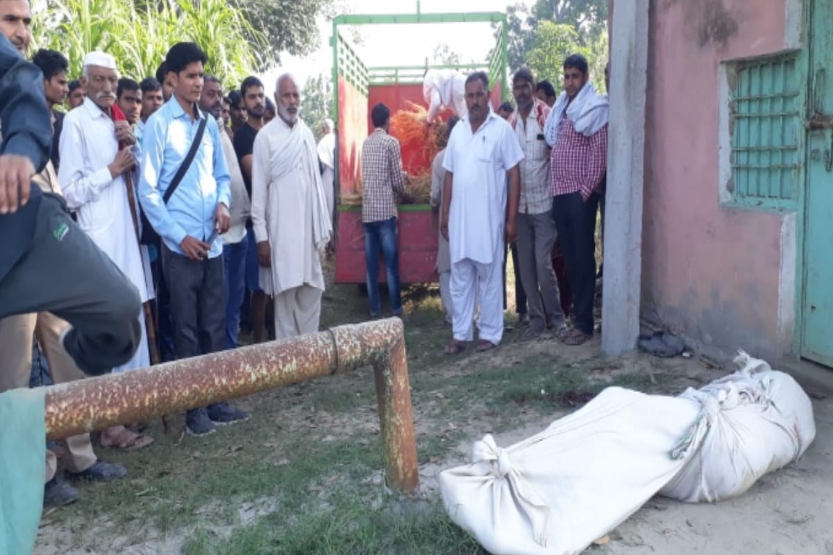 Saharanpur: Two dead bodies found in sarsava behat area in Saharanpur