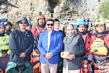 Manali Himachal Pradesh River rafting expedition in Limca Book of Record