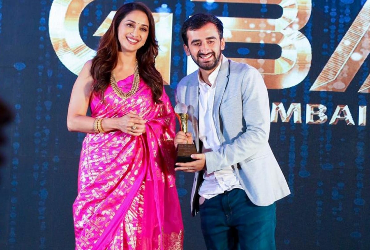 favourite youtube sensation award to Rajeev Kangra himachal pradesh