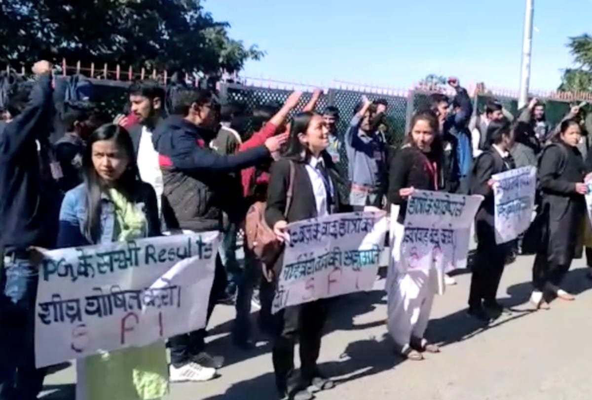 HPU Shimla LLM and MPhill Counseling and SFI Protest