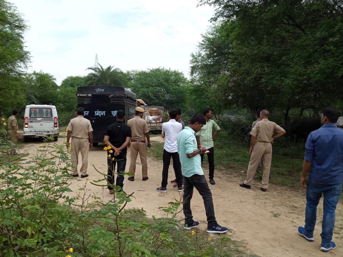 Illegal firecrackers caught from Dalmandi pressed into ground police in varanasi