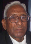 बांदा के पूर्व सांसद रामनाथ दुबे। (फाइल फोटो)