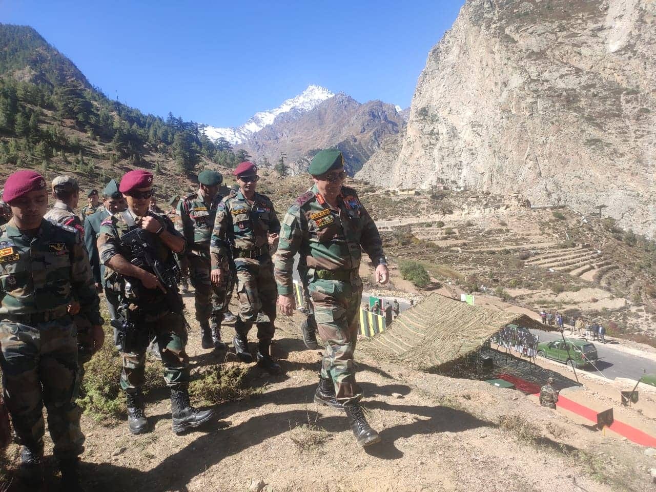 Army chief Vipin Rawat visit uttarakhand China border photos