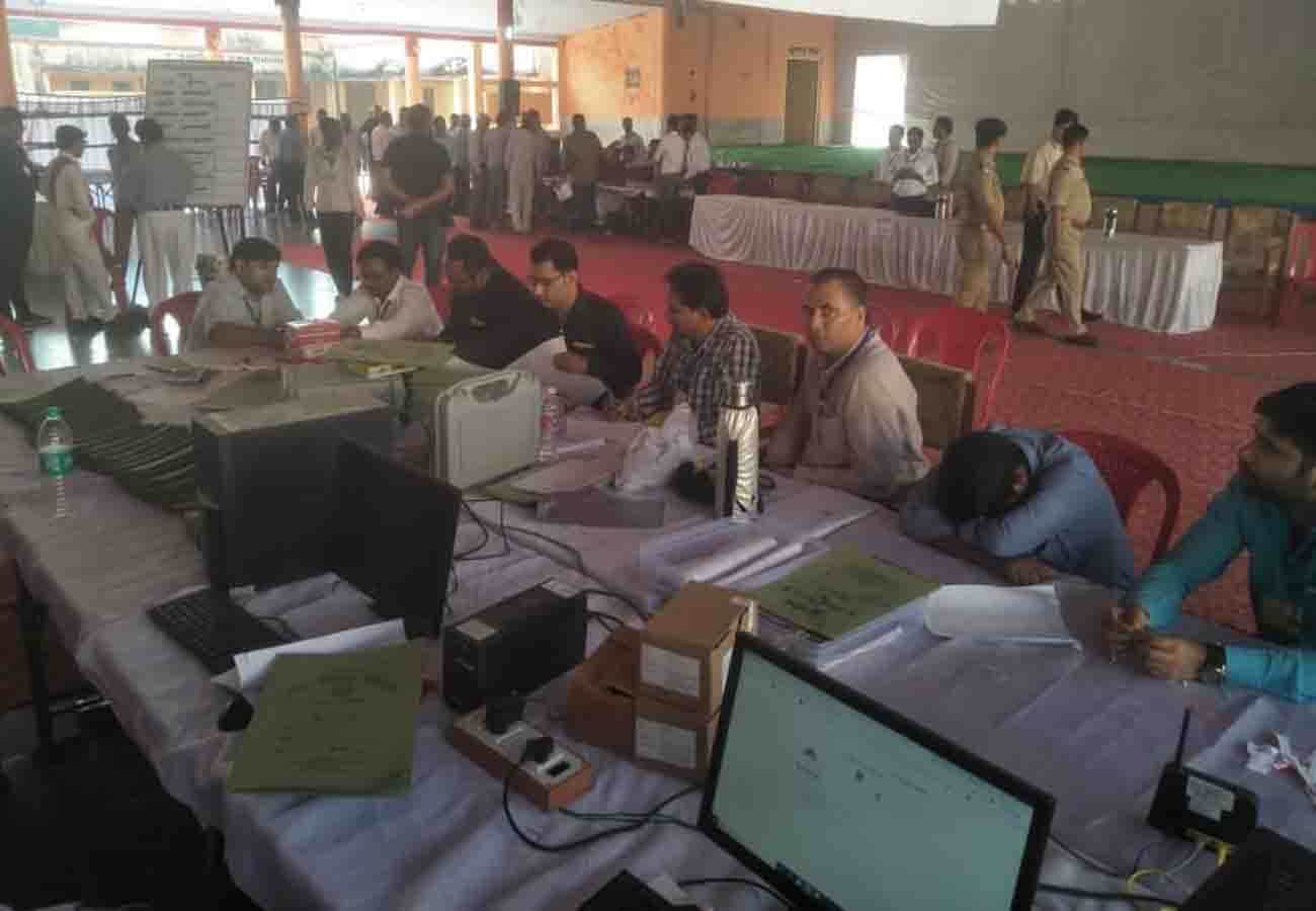 Uttar Pradesh manikpur Bypoll Results Live