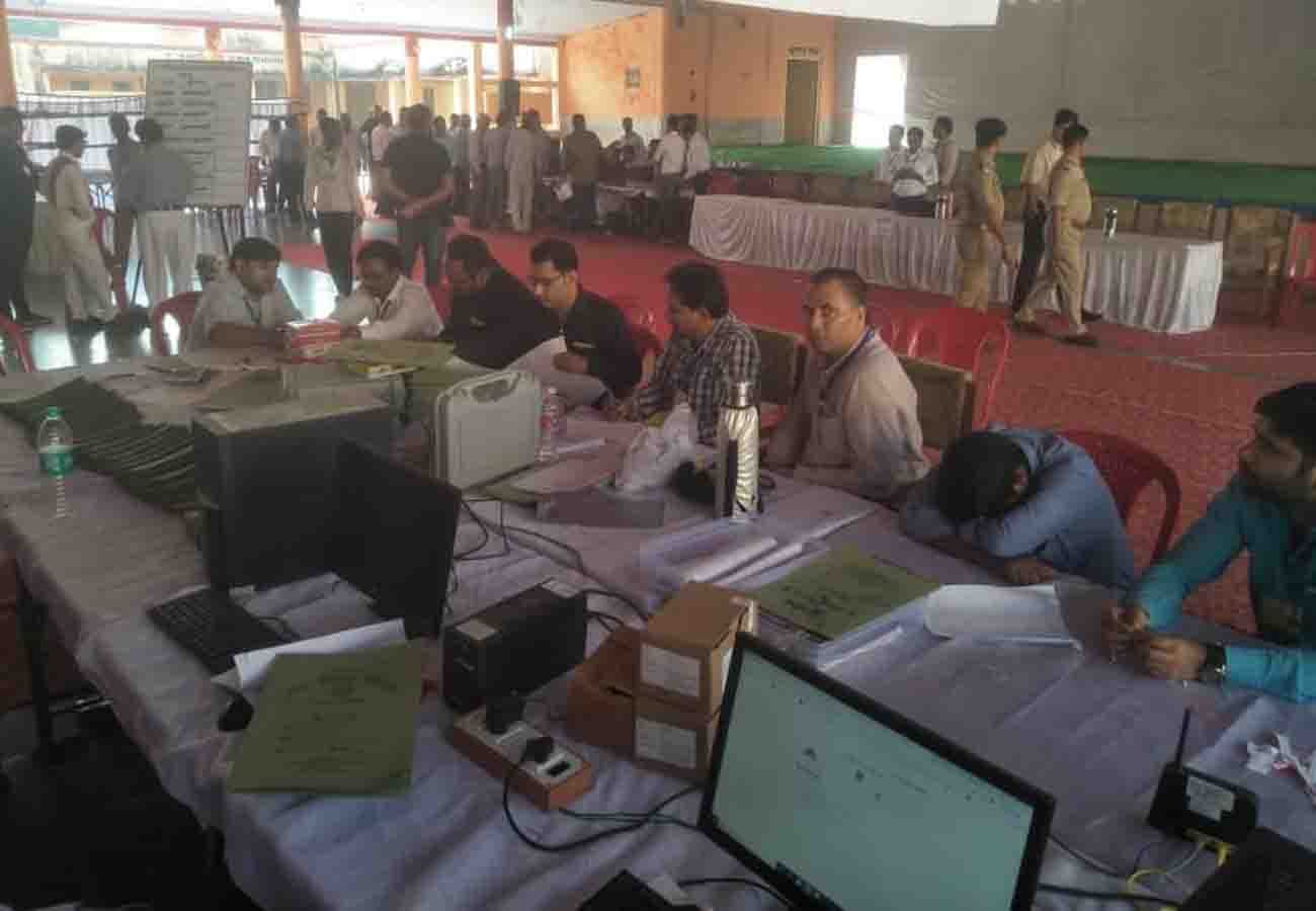 Uttar Pradesh manikpur Bypoll Results Live