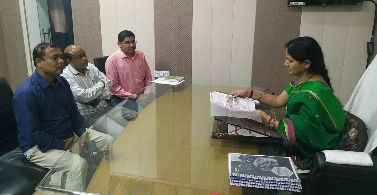 Urban Ferry Businessmen to settle under cooperation scheme