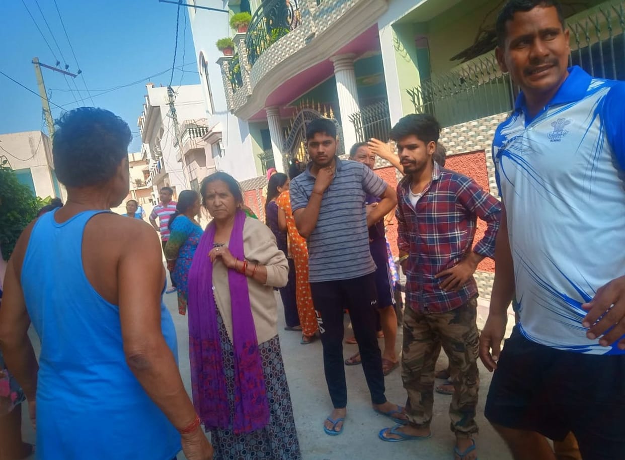 Constable fell from roof, wife too serious