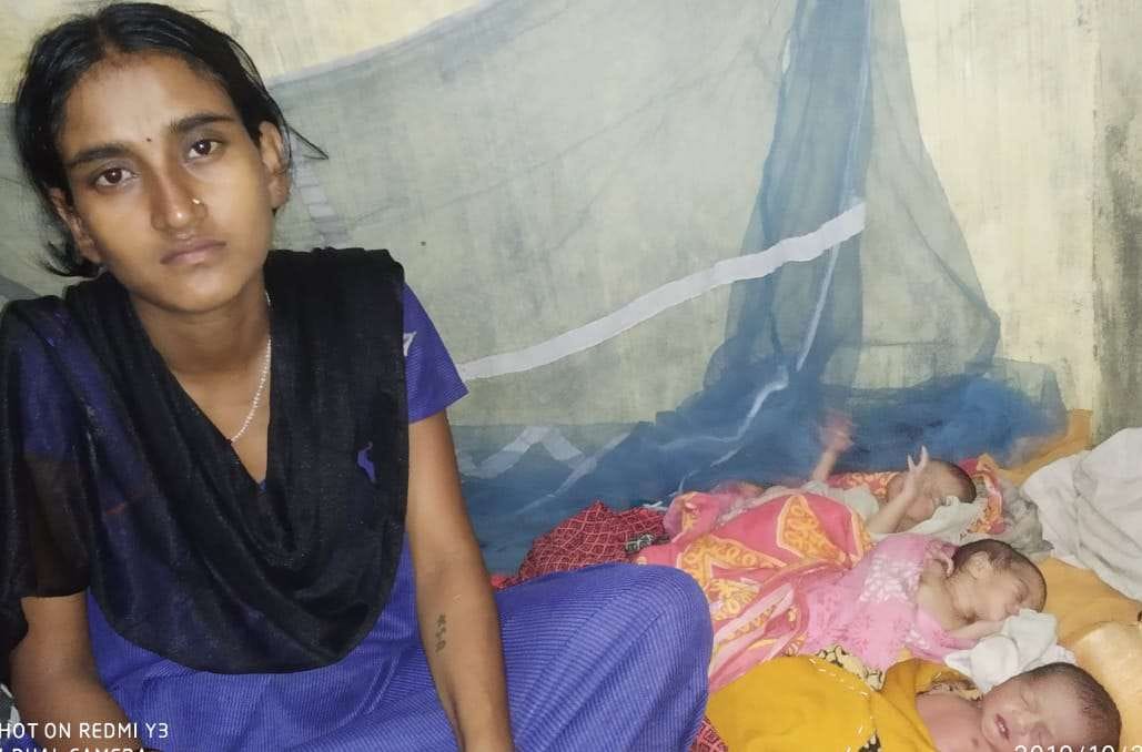 Woman gave birth to three girls together, all healthy