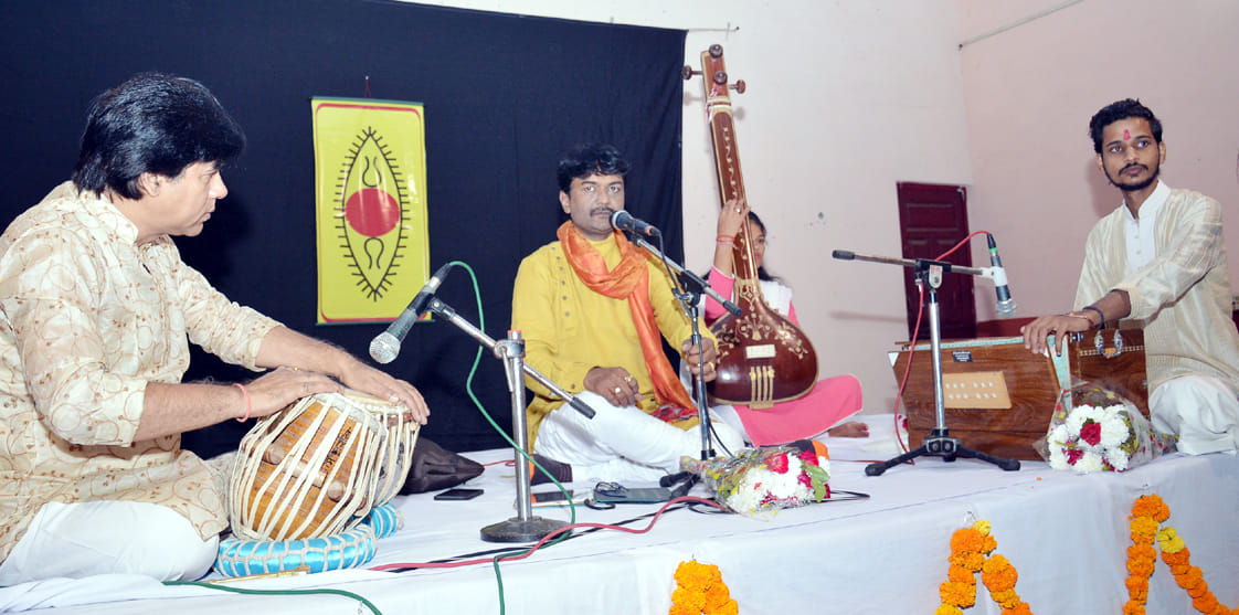 Pandit Jayatirtha spread the magic of notes