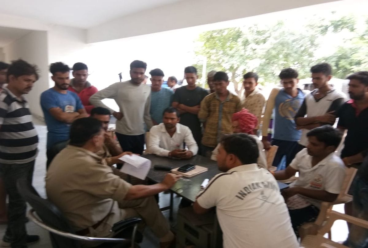 Rajsthan Police Fight with Villegers in Up Mansukhpura Agra