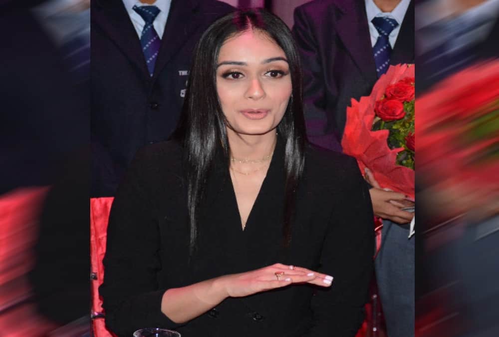 manushi chhillar leaked her address on social media