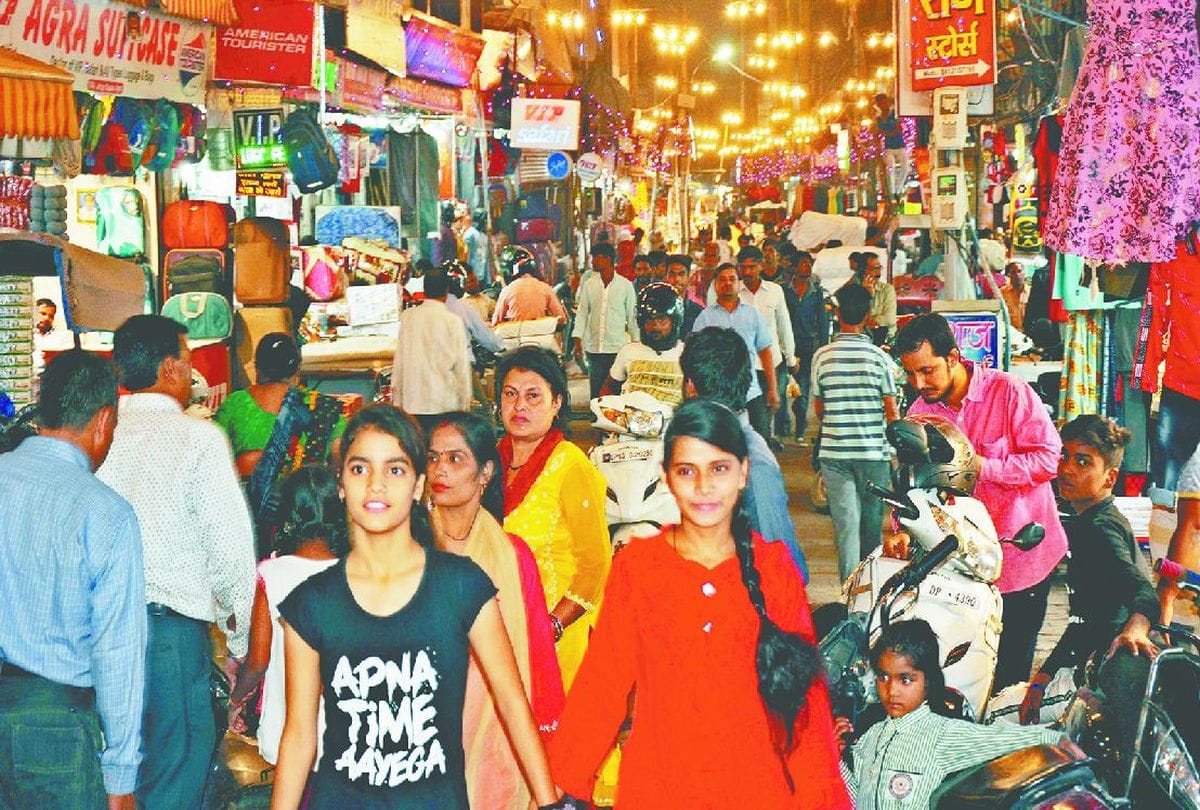 expect of Rs 400 crore sell on Dhanteras in agra markets