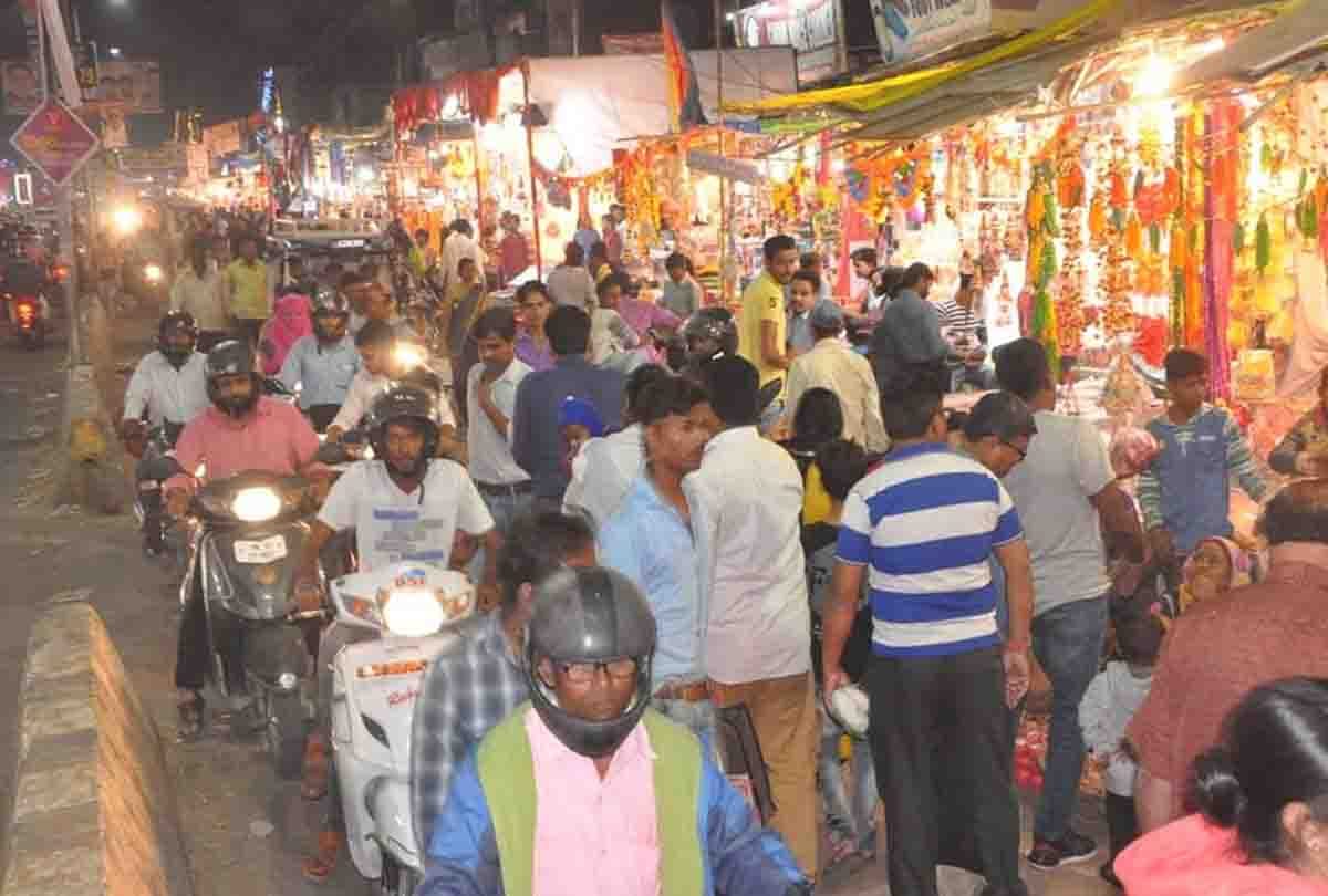 Market ready for Dhanteras, first festival of Deepotsav today