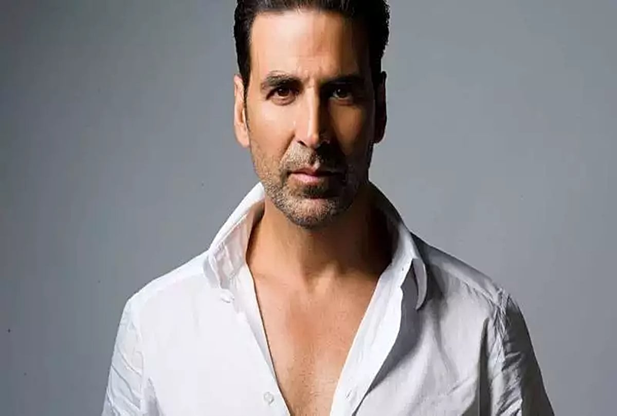 Akshay Kumar Reaction After His Fan Reveals She Was Write Letters For ...