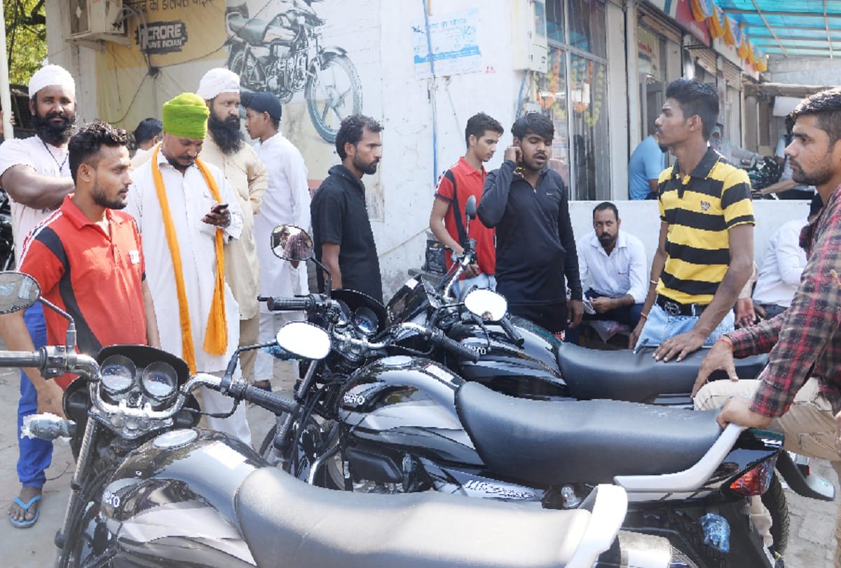 Vehicles worth more than 100 crores sold on Dhanteras despite economic downturn