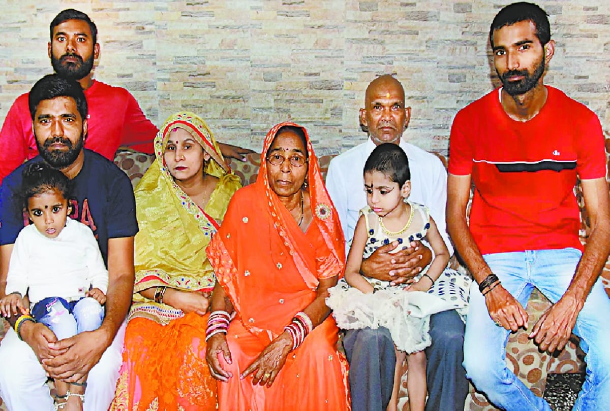 people shared their views about the dhanteras in lucknow