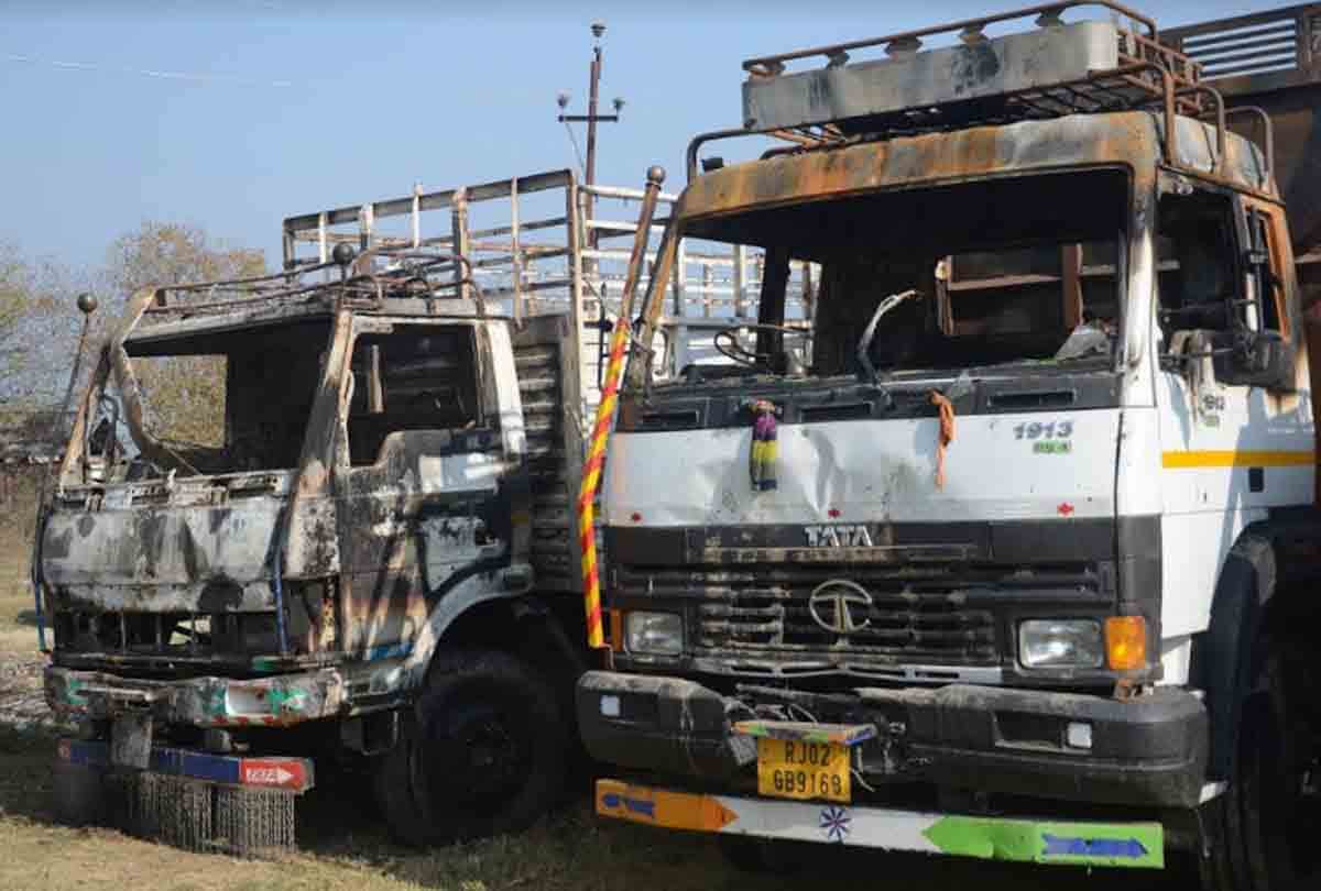 Truck full of apples in Kashmir has been standing for five days, people in fear terror attack