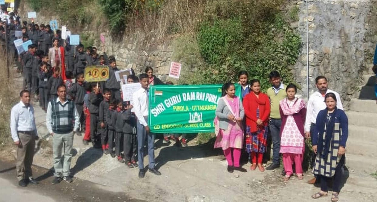 Appeal to children not to burst firecrackers