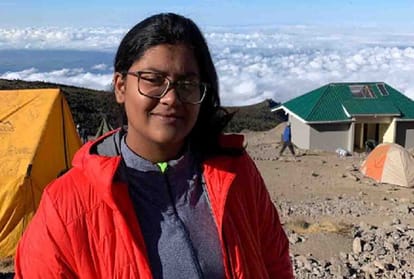 Shreya hoist the tricolor on Kilimanjaro, East Africa's highest peak