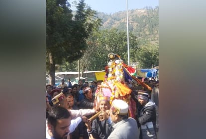 devta dhumal nag angry gets 21 thousand rupee compensation from administration Kullu Himachal