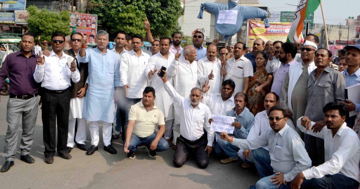 Congressmen's anger erupted due to case registration on Rawat
