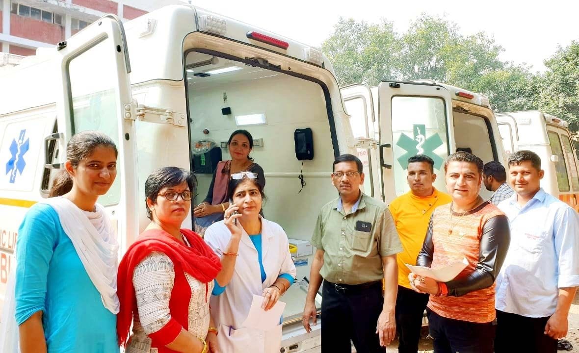 civil hospital gets 5 new ambulences equipped with modern equipment