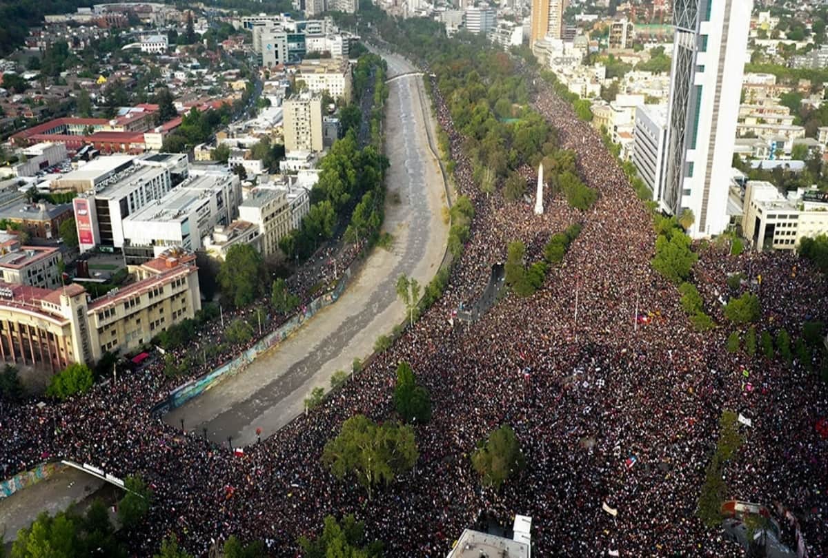 chile protests one million people join march for reform