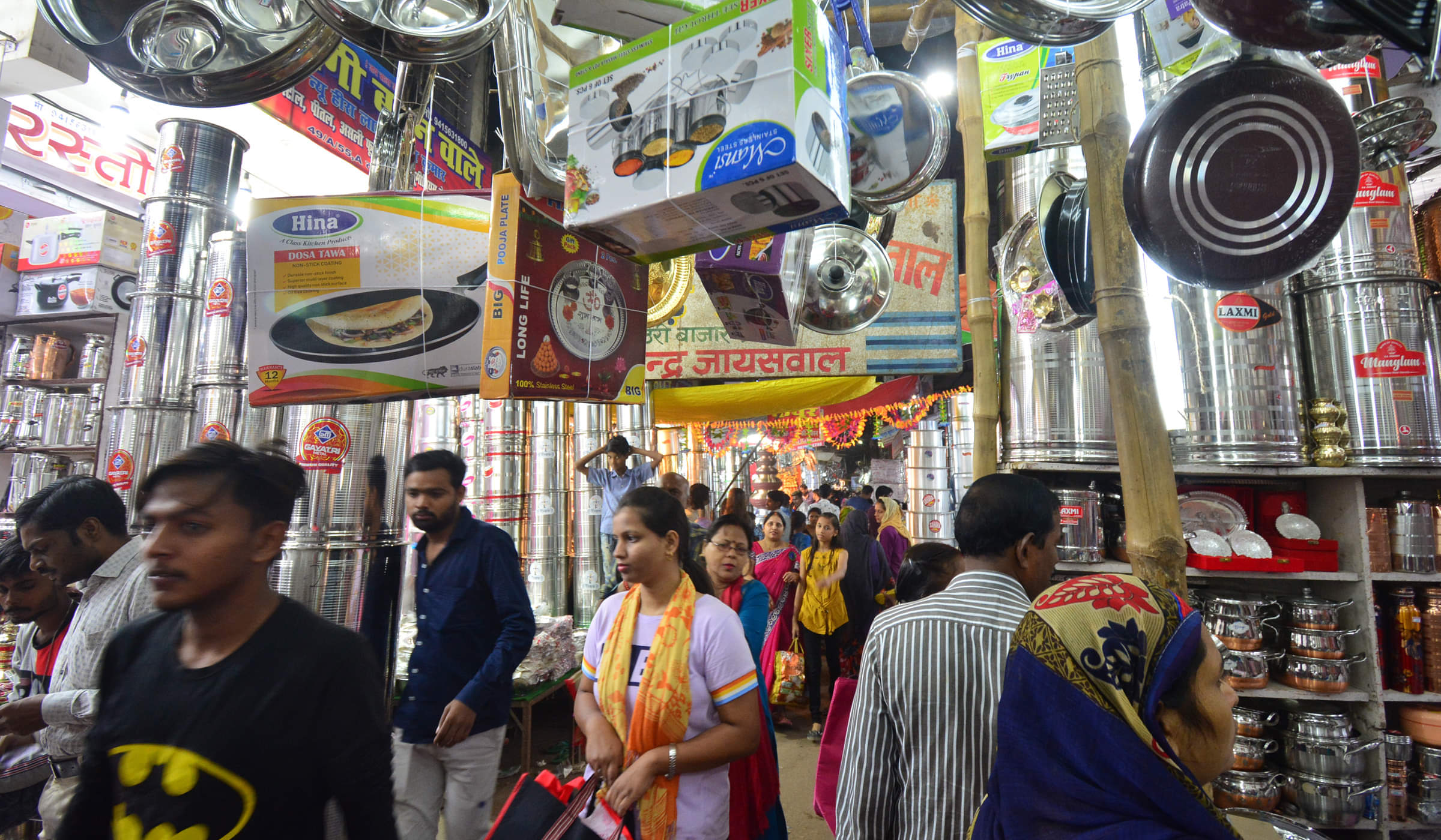 Bought Lakshmi-Ganesh idols, Lai-Lava