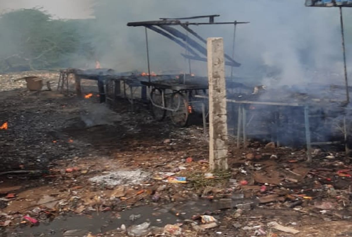 Fire brokeout in hathras crackers market one day prior diwali
