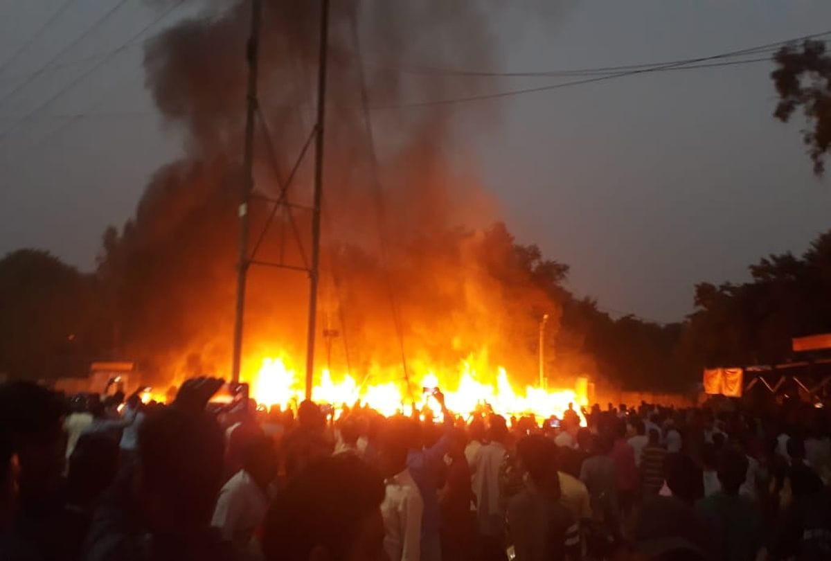 fire breaks in fireworks shop in agra