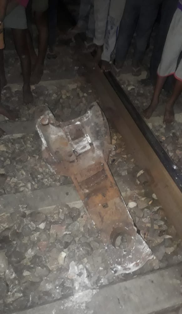 goods train divides due cupling break