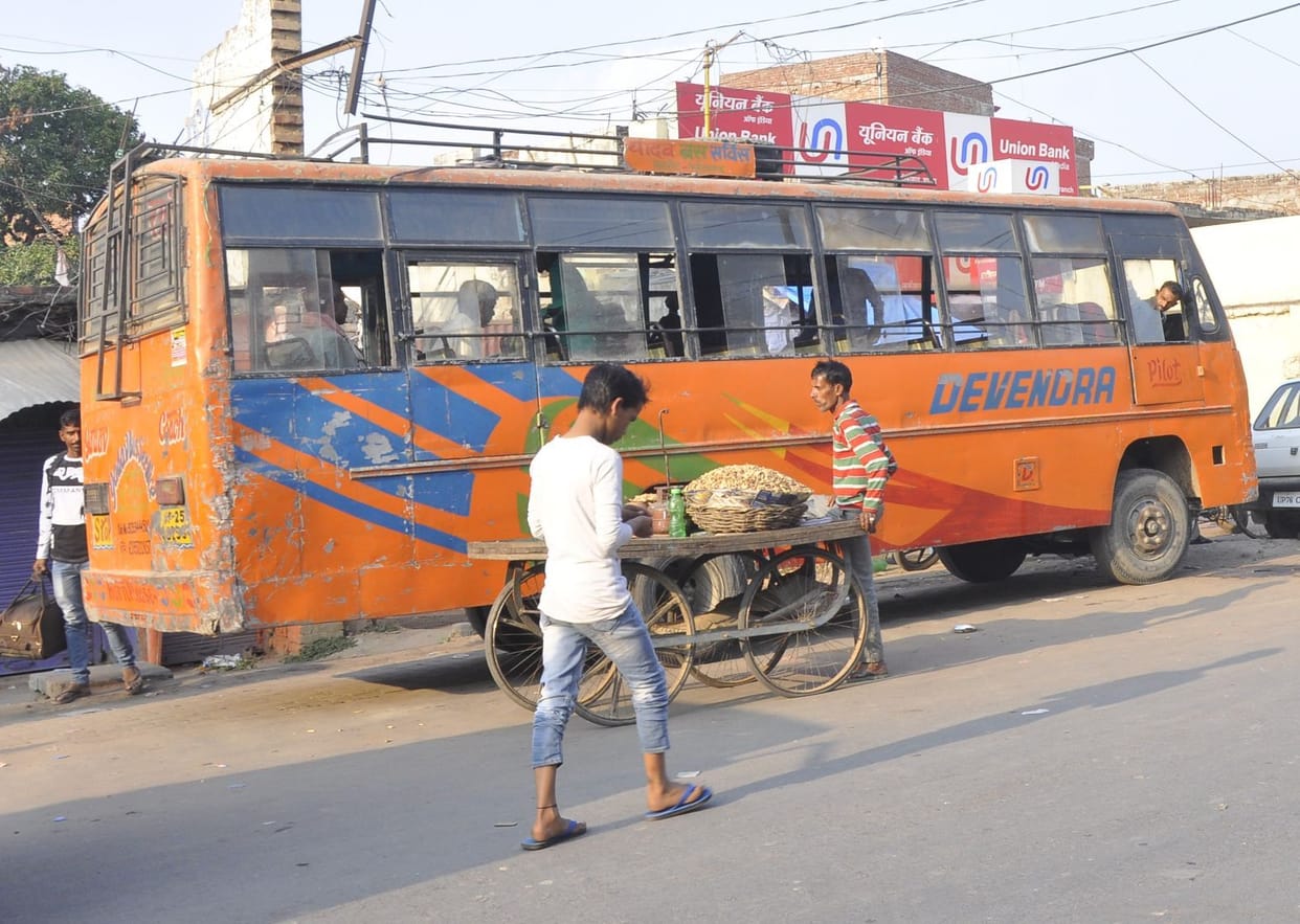 Luxury buses plying on Delhi route in ordinary registration