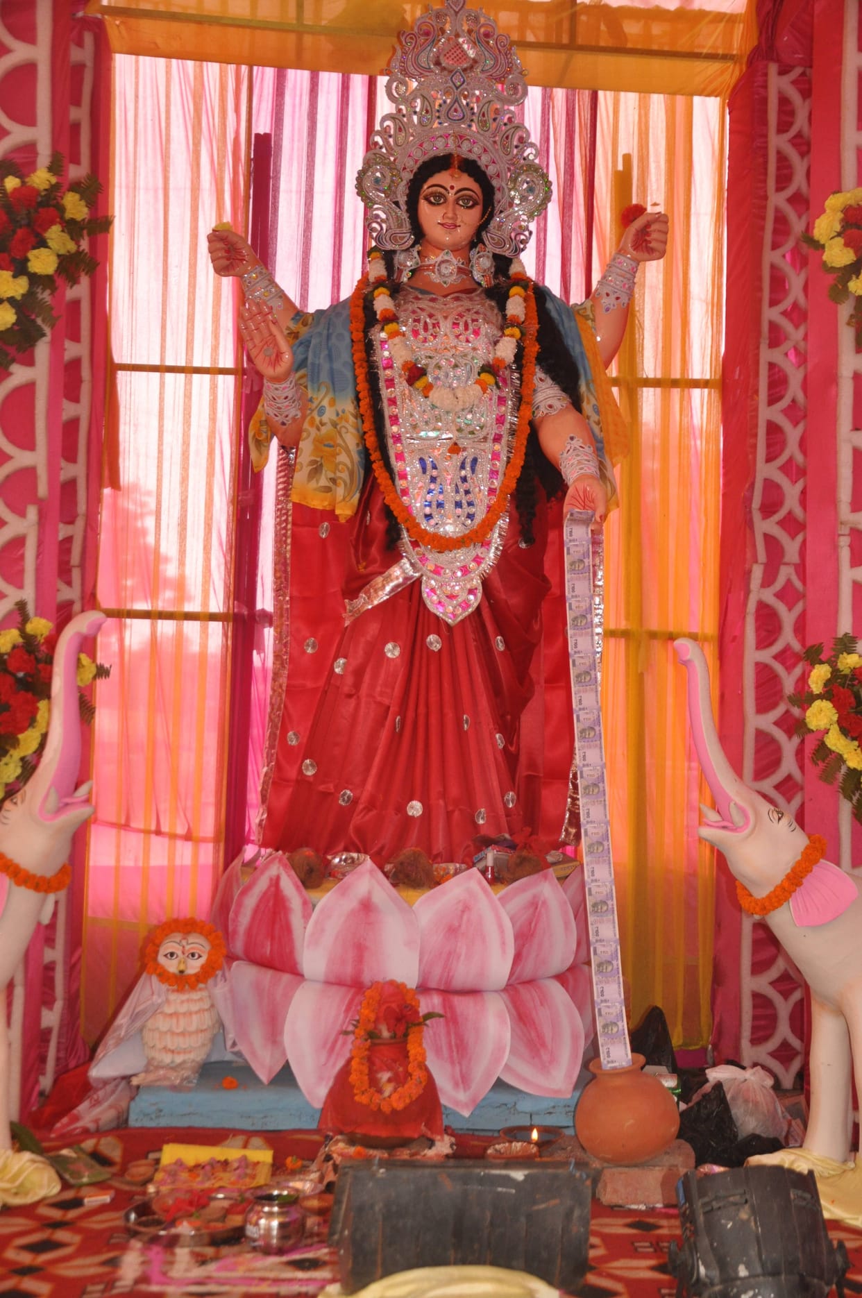 mau news laxmi worship