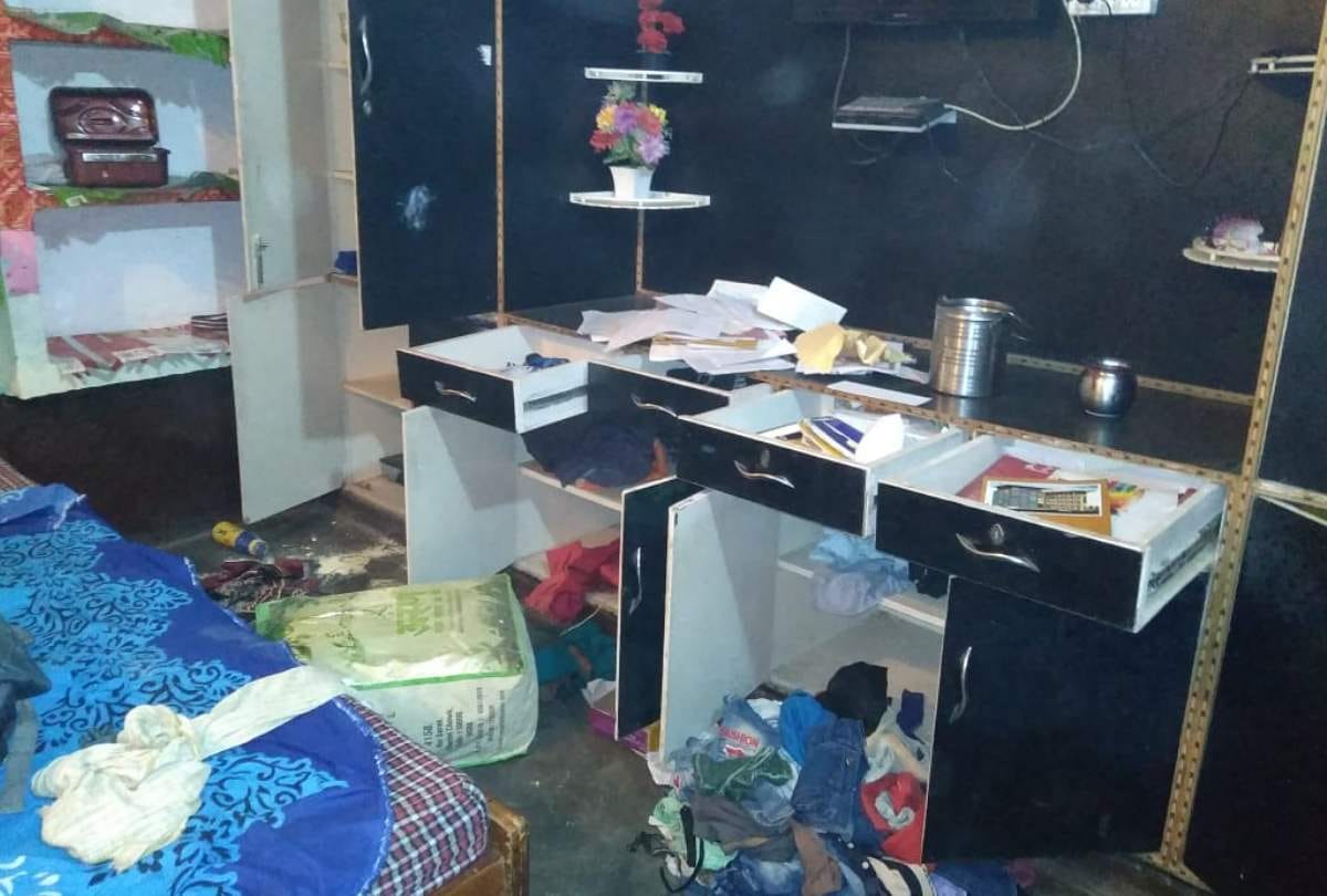 Loot After Mortgage businessman family in roorkee