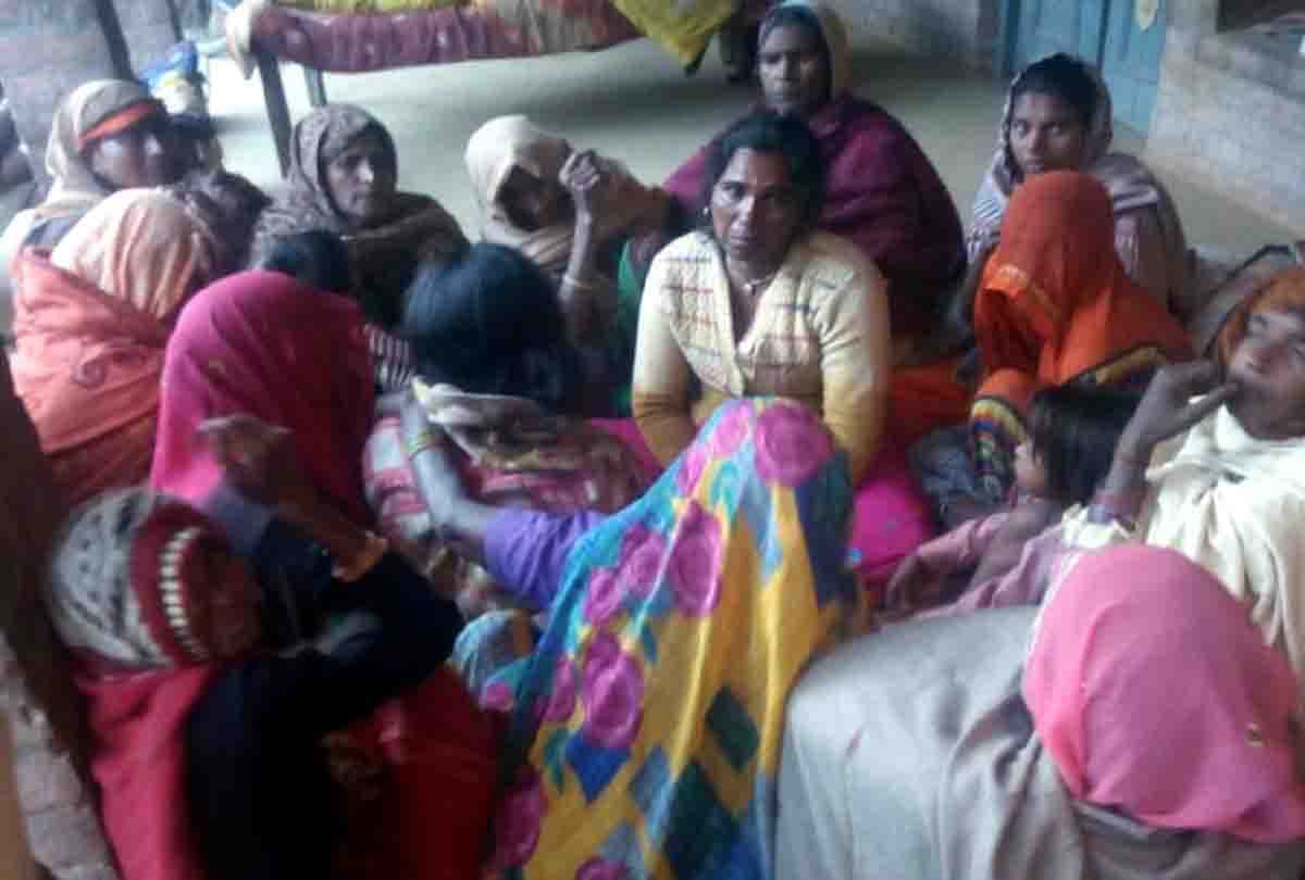 two people died before diwali in road accident at kannauj