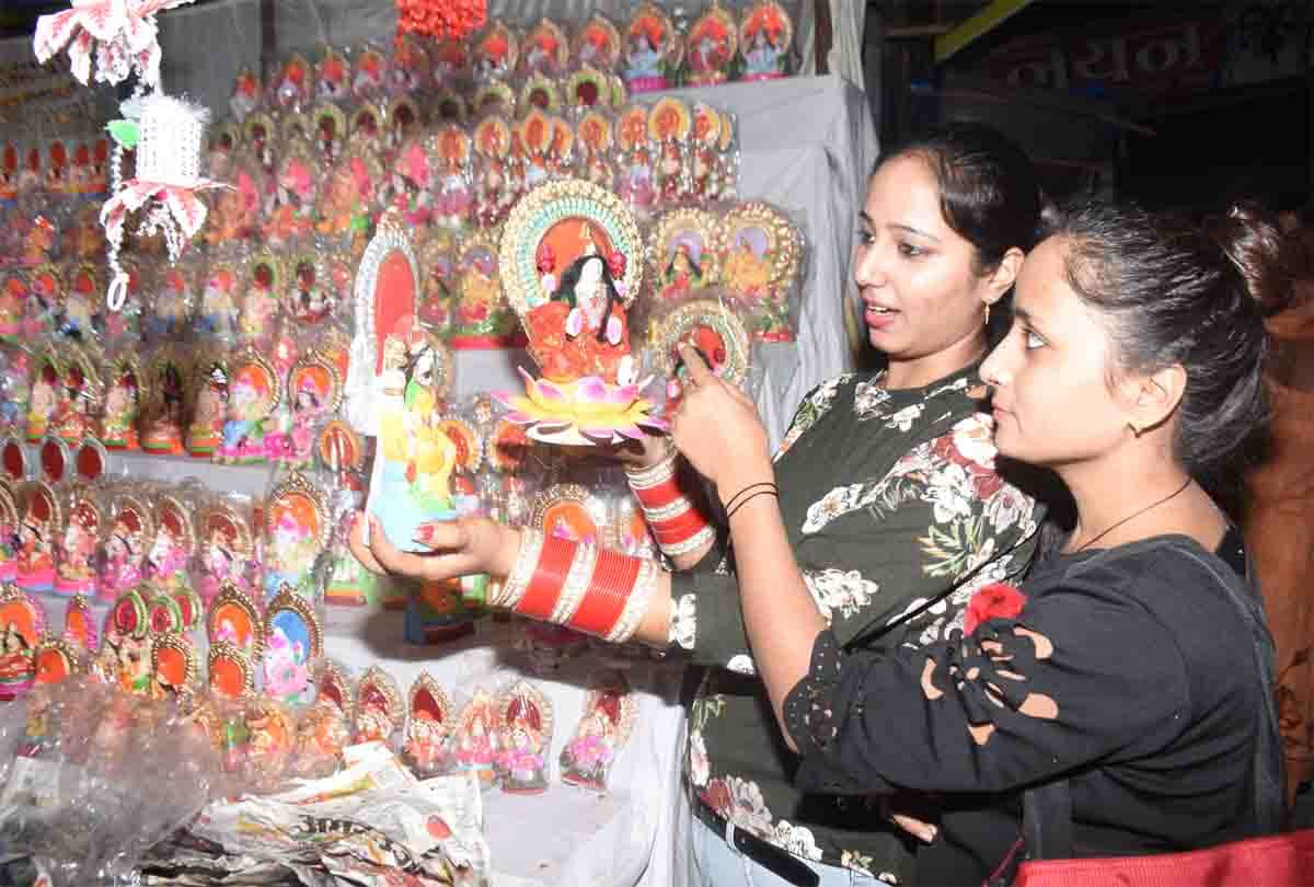 choti diwali celebration in kanpur