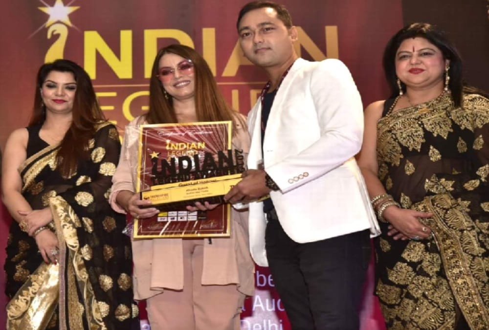 Ravish bisht become sports Anchor of the year for world Cup coverage
