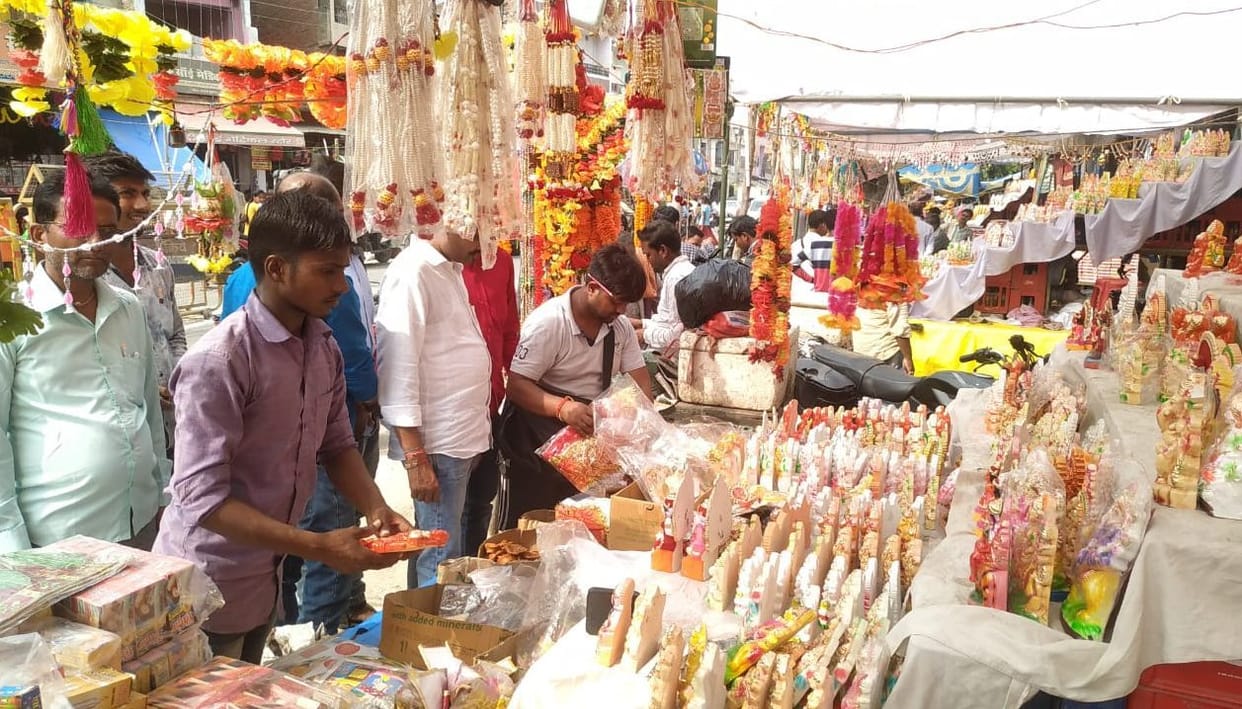 Diwali celebrated with great pomp