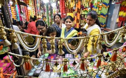 Diwali Today, worship Lakshmi and Ganesh