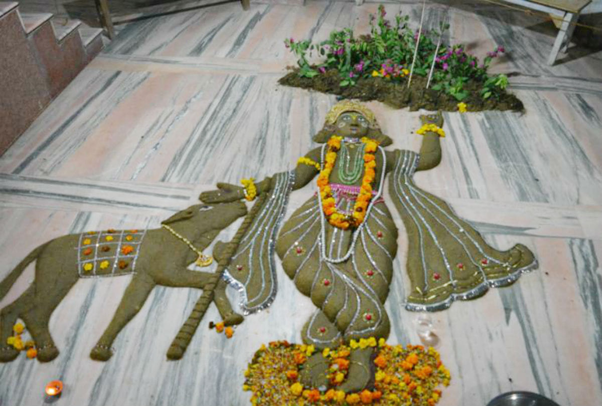 Govardhan 2022 Today Pooja Timing Shubh Muhurat Puja Vidhi Mantra Shlok In Hindi