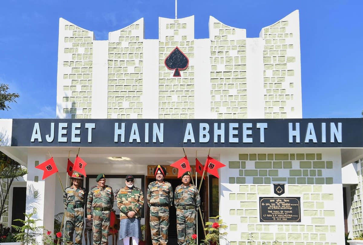 PM Narendra Modi celebrated Diwali in Jammu  Kashmir Rajouri district with Army personnel today