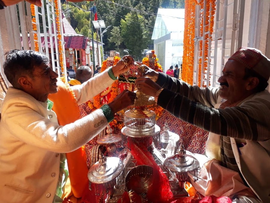 Gangotri Dham Door Closing ceremony in winter 2019 photos