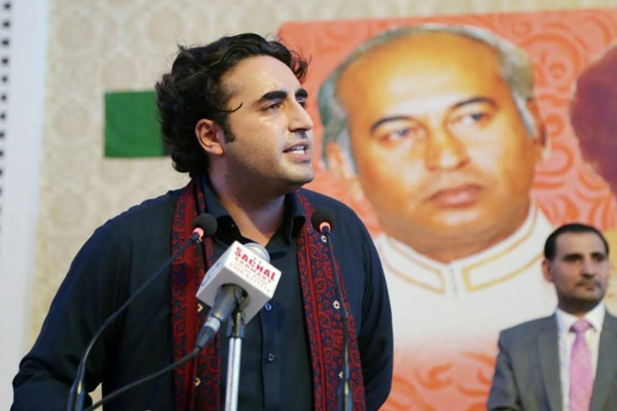Bilawal bhutto zardari took part in diwali celebrations held at gurudwara saheb singh
