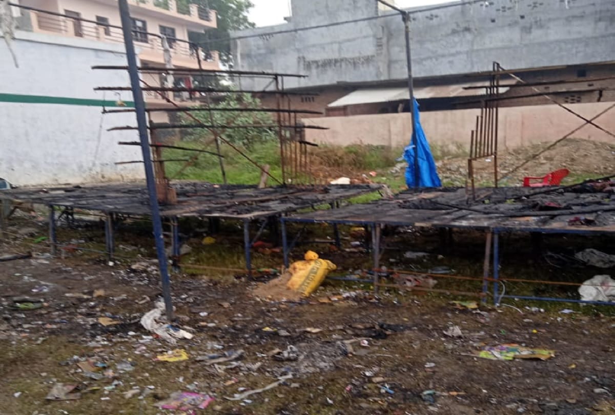 Fire in Girdharganj cracker market of Gorakhpur